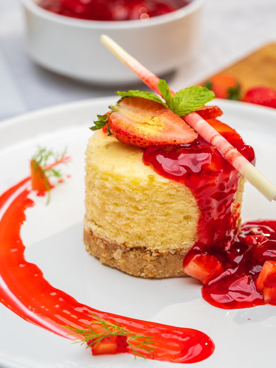 Strawberry cheesecake at Imperial Kitchen Kowdiar, Trivandrum